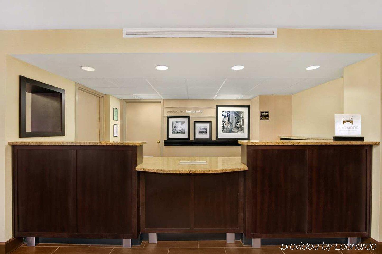 คลาเรียน พอยต์ ฮันต์สวิลล์ รีเสิร์ช พาร์ค Hotel ภายนอก รูปภาพ