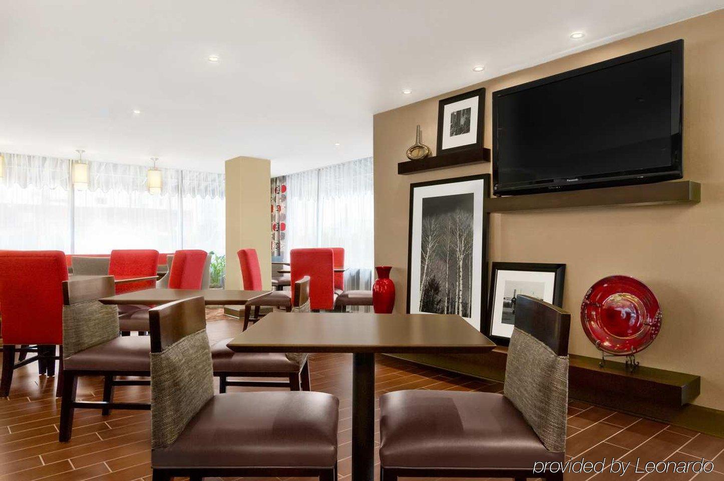 คลาเรียน พอยต์ ฮันต์สวิลล์ รีเสิร์ช พาร์ค Hotel ภายนอก รูปภาพ