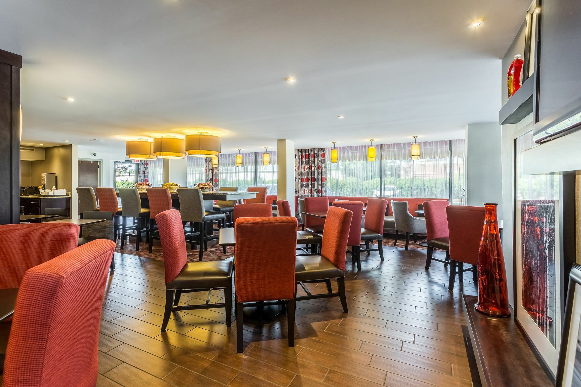 คลาเรียน พอยต์ ฮันต์สวิลล์ รีเสิร์ช พาร์ค Hotel ภายนอก รูปภาพ